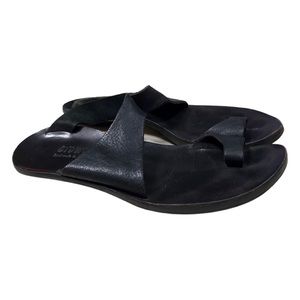 Cydwoq Thong Sandal Black Leather Women’s Size US 10 / 40
